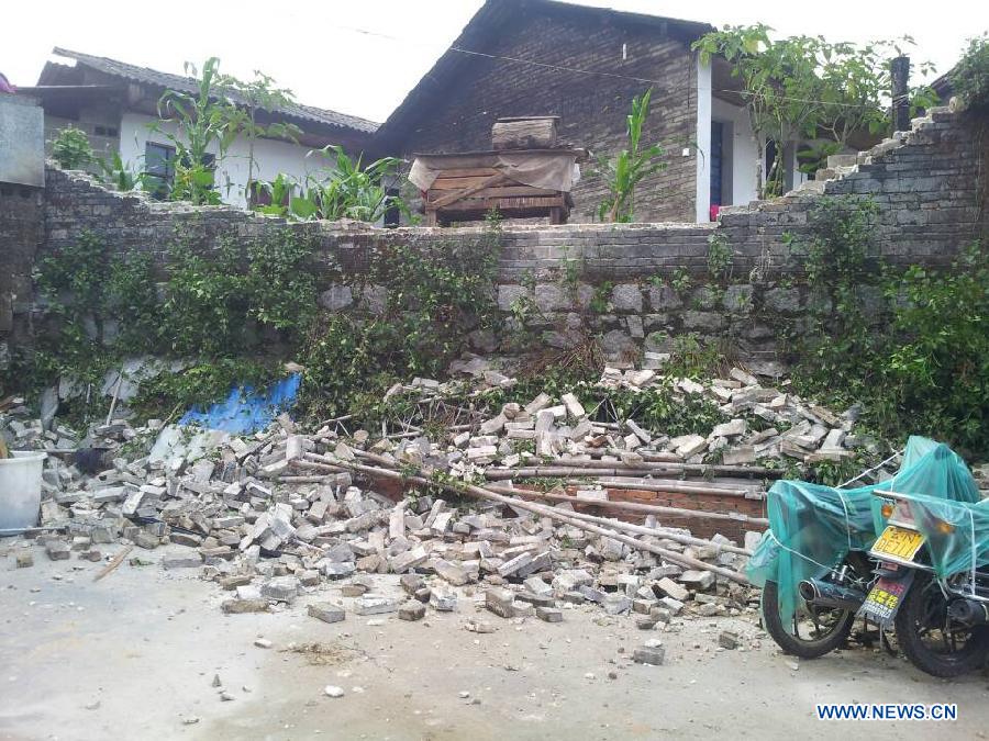 5 человек получили легкие ранения в результате землетрясения в Юго-Западном Китае 