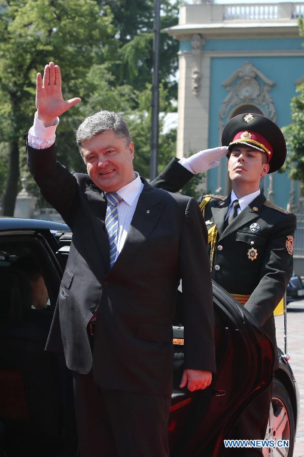 П. Порошенко вступил в должность президента Украины
