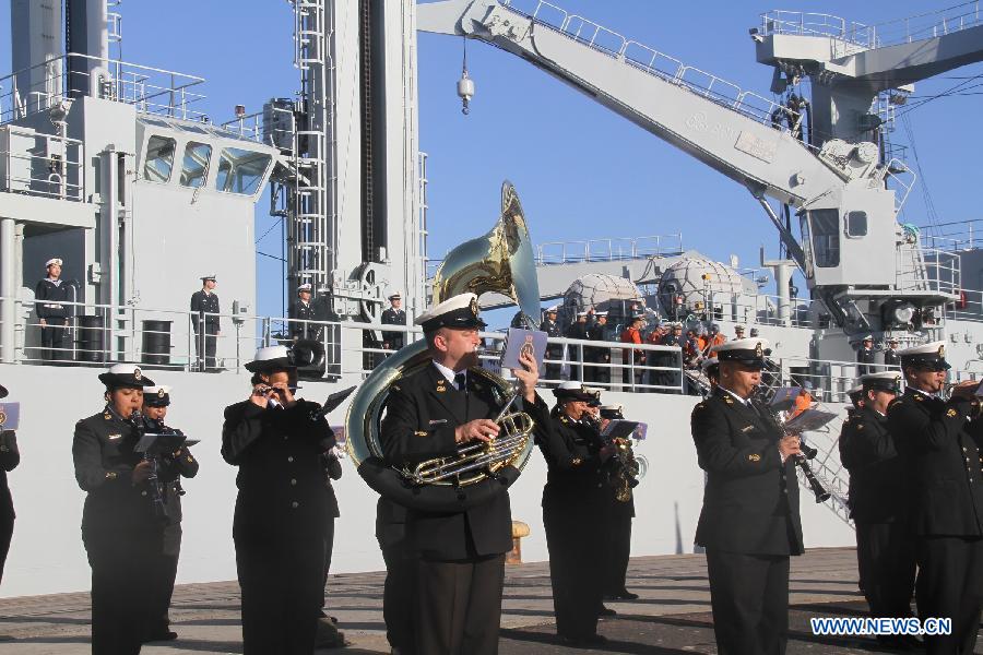Флотилия ВМС НОАК наносит визит в ЮАР