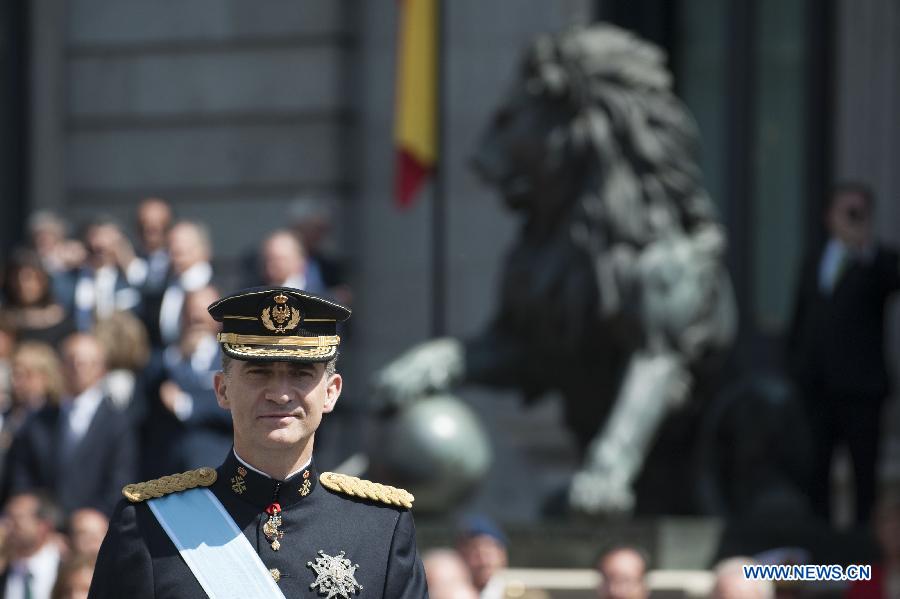 Новый король Испании Филипп VI официально приведен к присяге