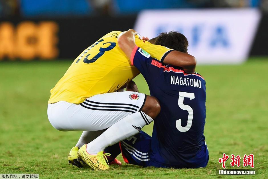Фотографии: «Теплые мгновения» между игроками на ЧМ по футболу в Бразилии