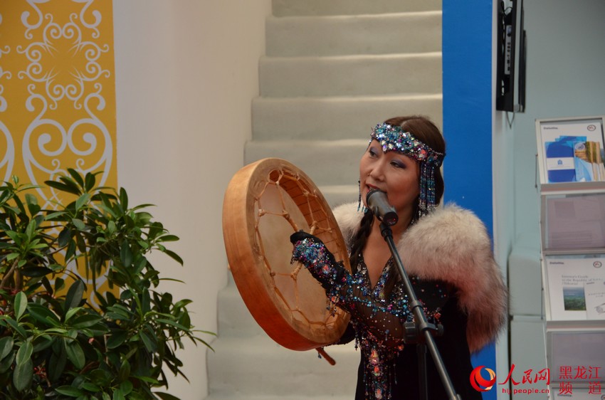 Российские павильоны на Первой китайско-российской ярмарке: особенно популярны якутские народные обычаи