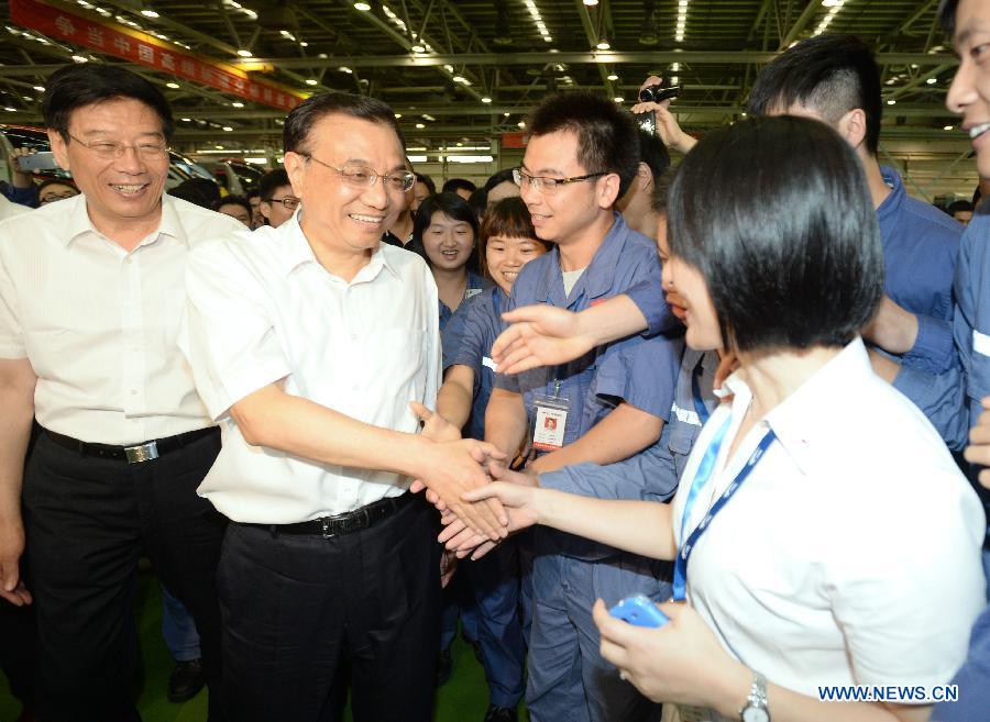 Премьер Госсовета КНР Ли Кэцян подчеркивает необходимость инноваций для модернизации национальной экономики