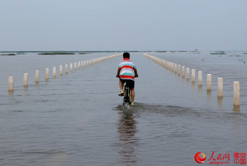 В провинции Цзянси появилась «шоссейная дорога на воде»