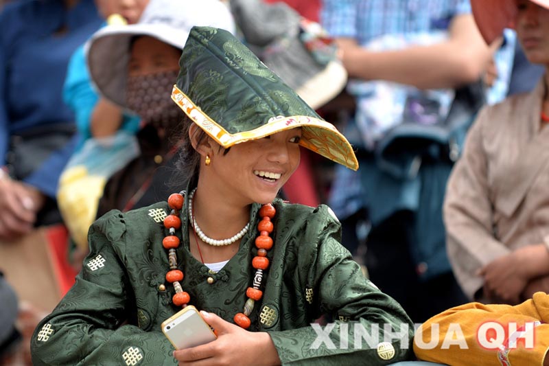 Девушки народности Канба на Восьмом фестивале культуры и туризма