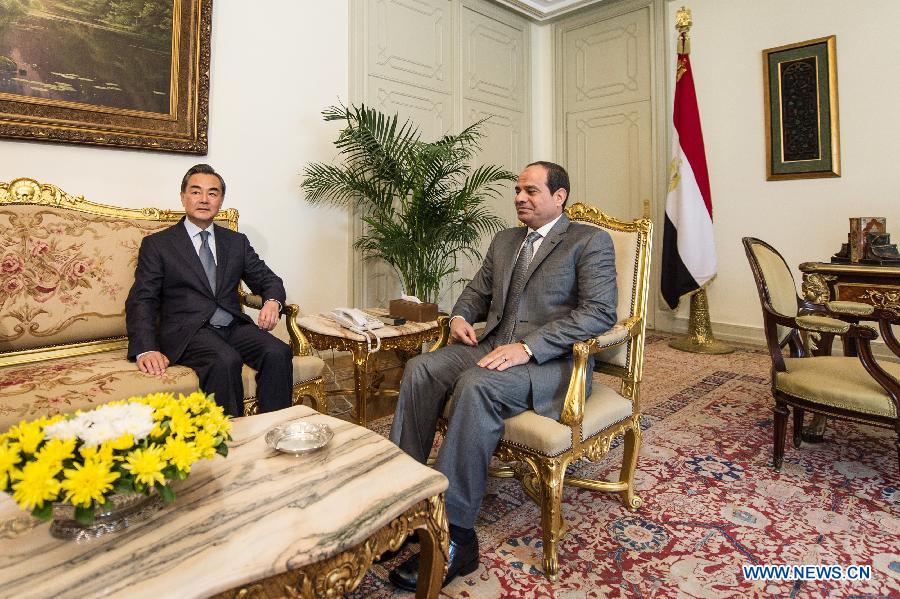 Ван И передал президенту Египта устное послание от председателя КНР Си Цзиньпина