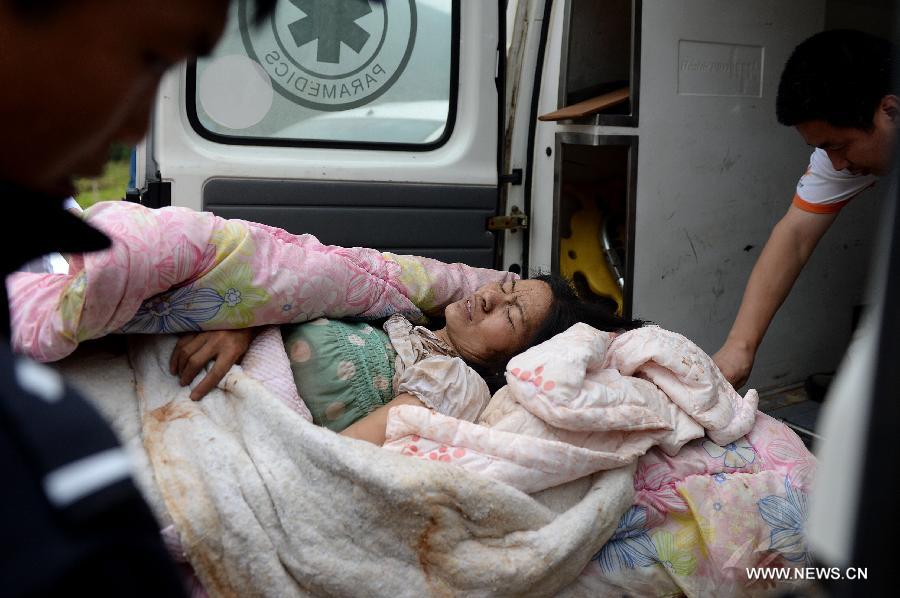 До 398 человек выросло число погибших в результате землетрясения в провинции Юньнань