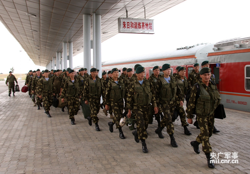 Первые иностранные отряды прибыли в Чжужихэ для участия в учениях «Мирная миссия – 2014»