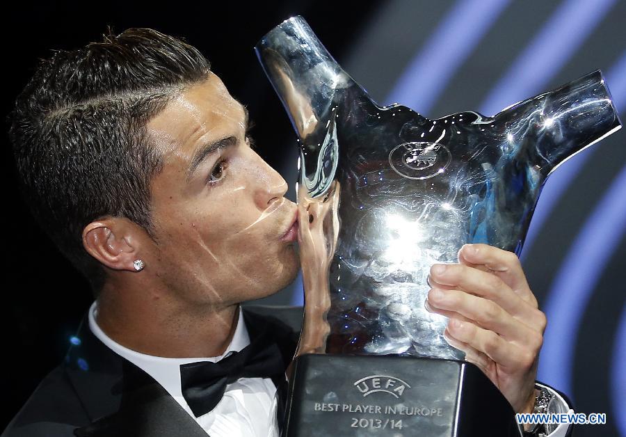Роналду признан лучшим игроком Европы сезона-2013/14