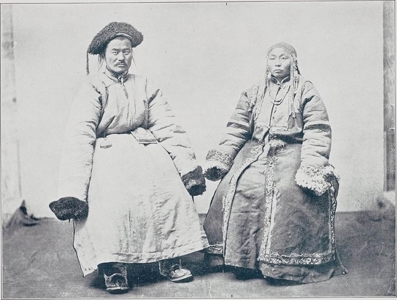Монгольская супружеская чета
