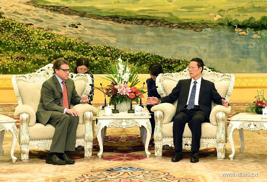 Чжан Гаоли провел встречу с губернатором американского штата Техас