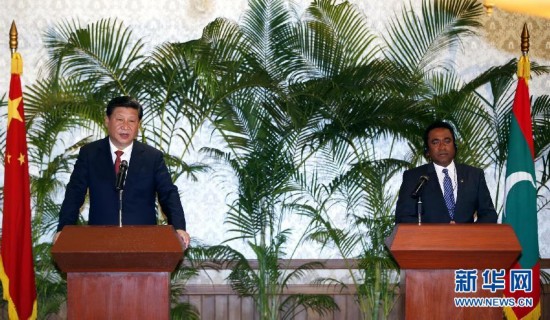Главы Китая и Мальдив провели совместную встречу с журналистами