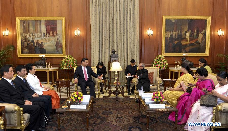Си Цзиньпин провел встречу с президентом Индии Пранабом Кумаром Мукерджи