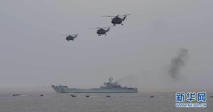Элитные войска Нанкинского военного округа провели учения на Восточно-китайском море
