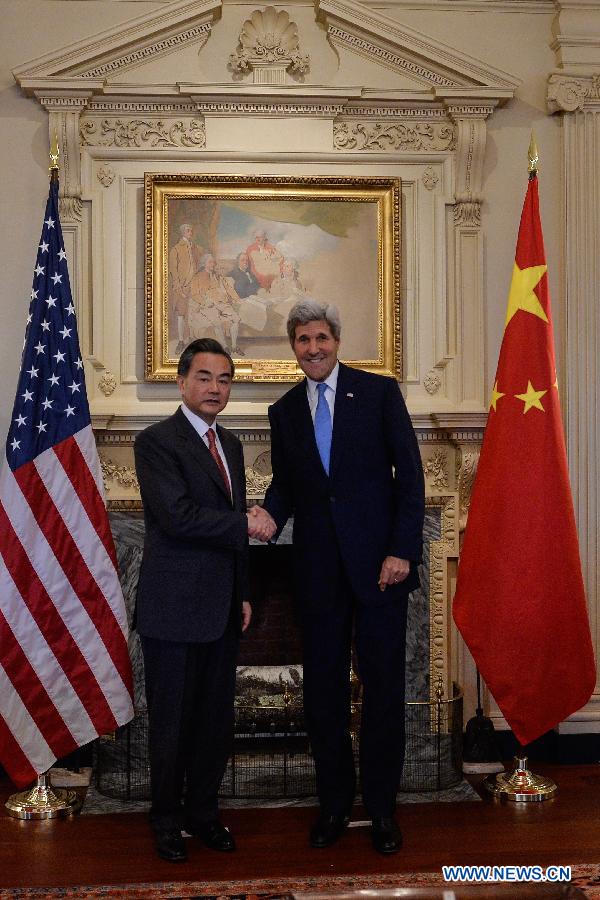 Ван И встретился с госсекретарем США Дж.Керри