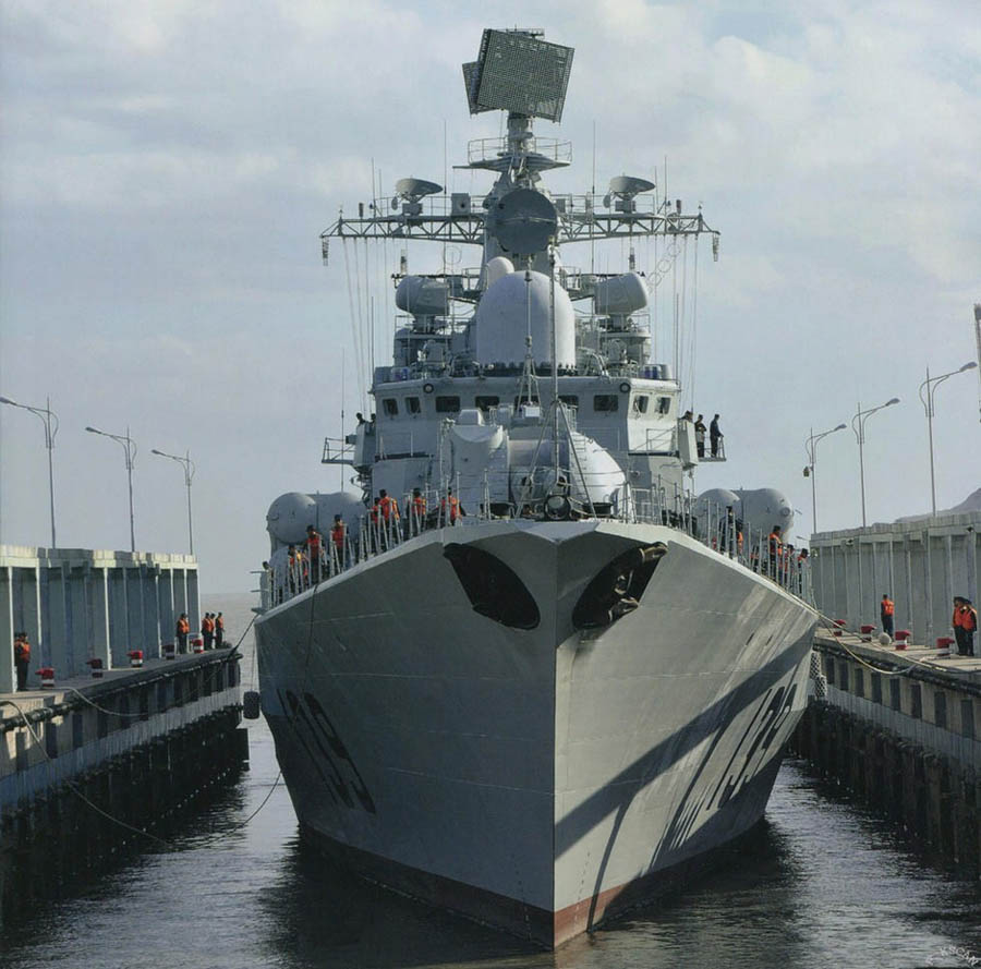 На фото эсминец «Нинбо 138 » - эсминец типа 956ЕМ РФ