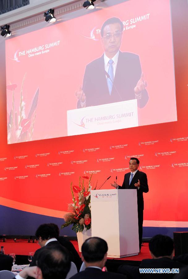 Ли Кэцян выступил с речью на 6-м Гамбургском саммите в рамках Китайско-европейского форума