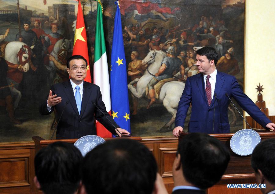 Ли Кэцян и премьер-министр Италии провели совместную встречу с журналистами