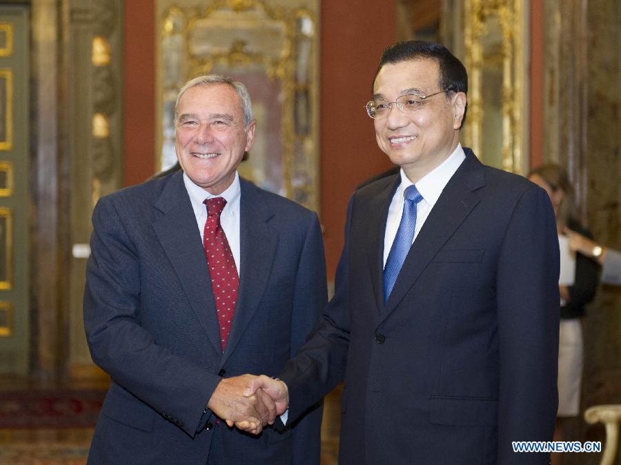 Ли Кэцян встретился с председателем Сената Италии