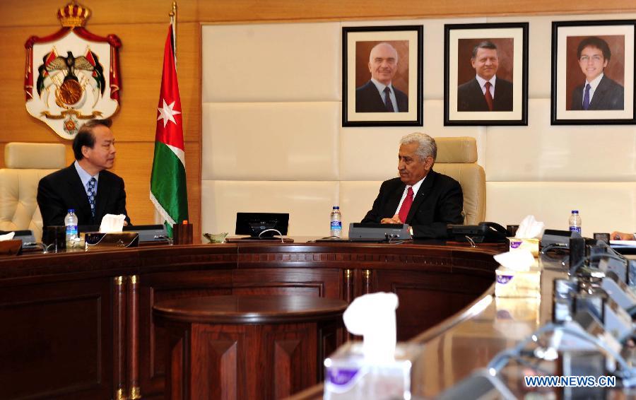 Премьер-министр Иордании встретился с главным редактором агенства Синьхуа