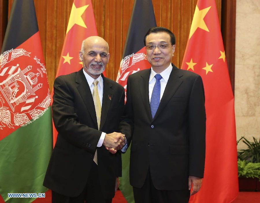 Ли Кэцян: Китай готов участвовать в инфраструктурном строительстве в Афганистане
