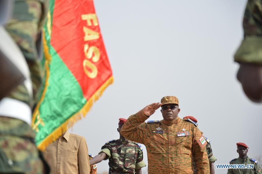 После ухода в отставку президента Буркина-Фасо власть перешла под контроль военных