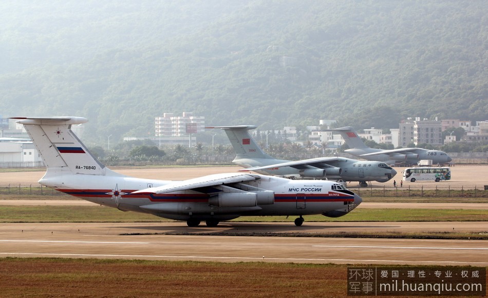 Фотографии китайского Y-20 и российского Ил-76 в Чжухае
