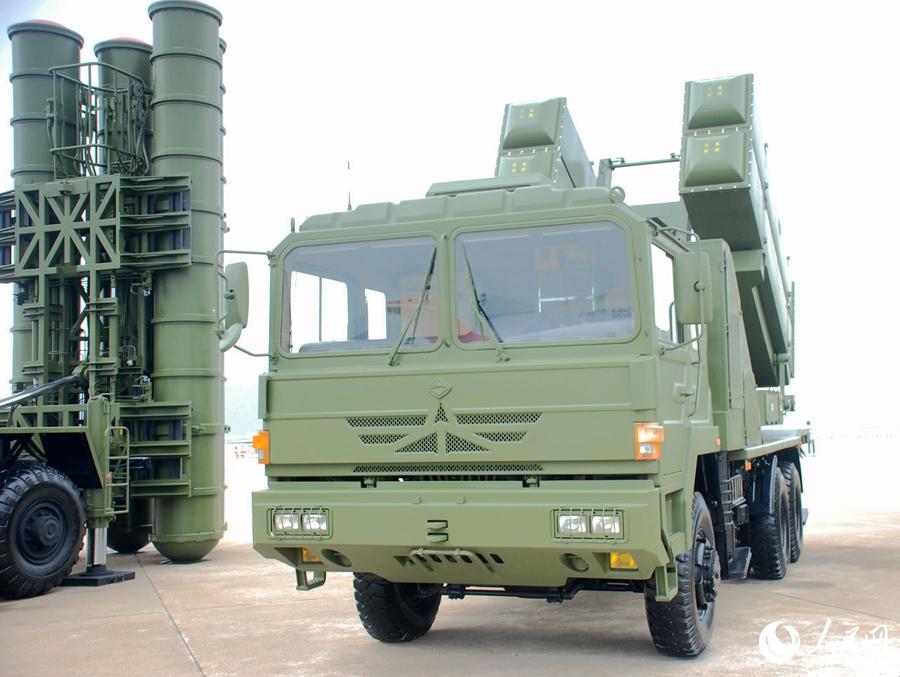 Оружие и оборудование ПВО НОАК на Чжухайском авиасалоне