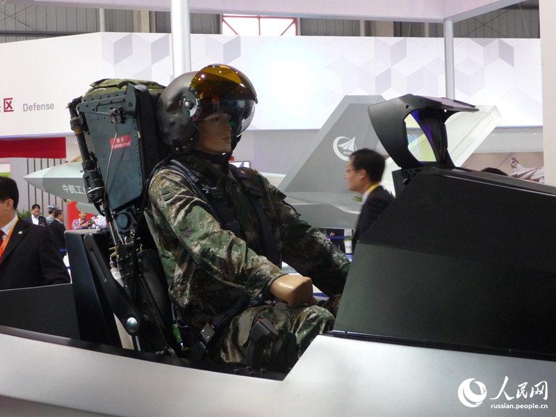 Модель кабины для современных китайских военных самолетов