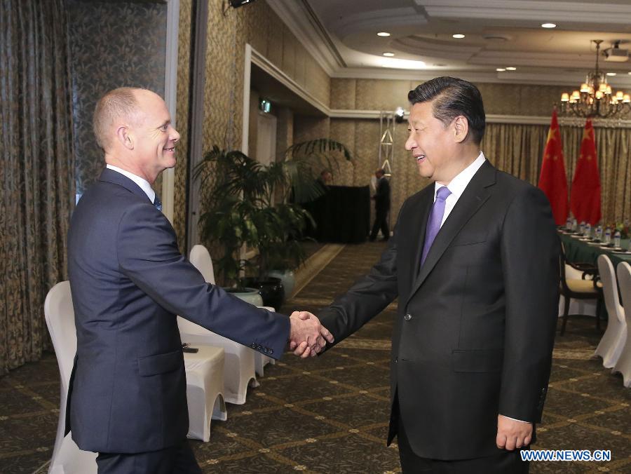 Си Цзиньпин встретился с премьер-министром австралийского штата Квинсленд К. Ньюмэном