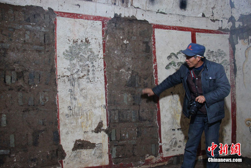 В гробнице чиновника династии Тан в городе Сиань обнаружены изысканные фрески