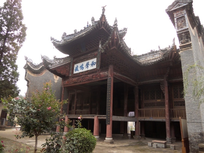 Храм Хуамяо в уезде Даньфэн