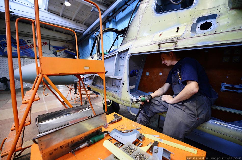 Фотографии производственных цехов ударного вертолета Ка-52