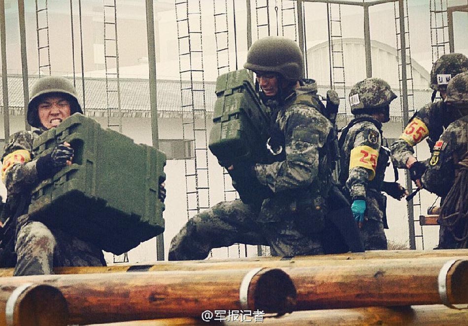 Среди китайских военных образовательных учреждений прошло соревнование по военным навыкам