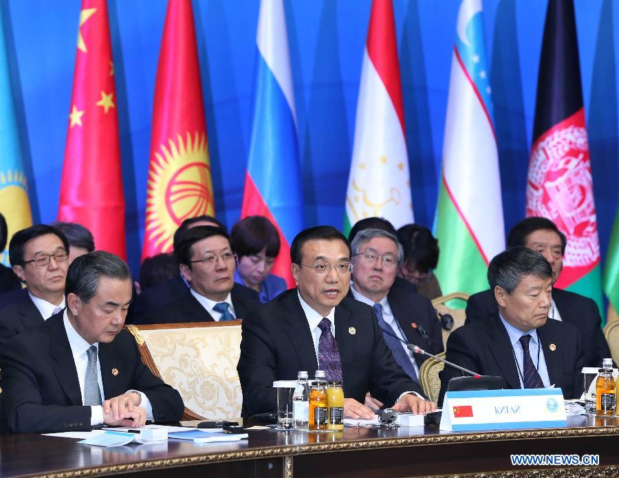 Ли Кэцян принял участие в 13-м заседании Совета глав правительств государств-членов ШОС