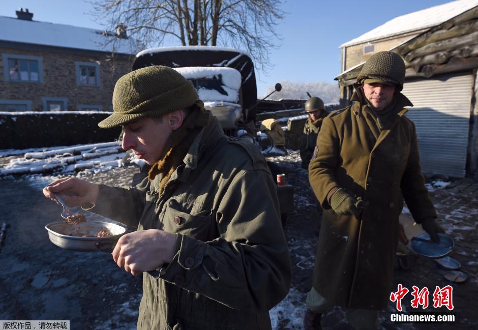В Бельгии прошло воссоздание сцен из Второй Мировой Войны