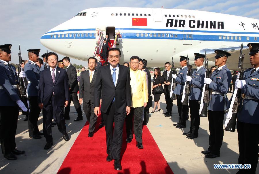 Ли Кэцян прибыл в Тайланд на встречу руководителей в рамках Экономического сотрудничества в большом субрегионе реки Меконг