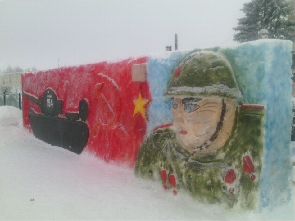 Необычные снежные скульптуры в Татарстане