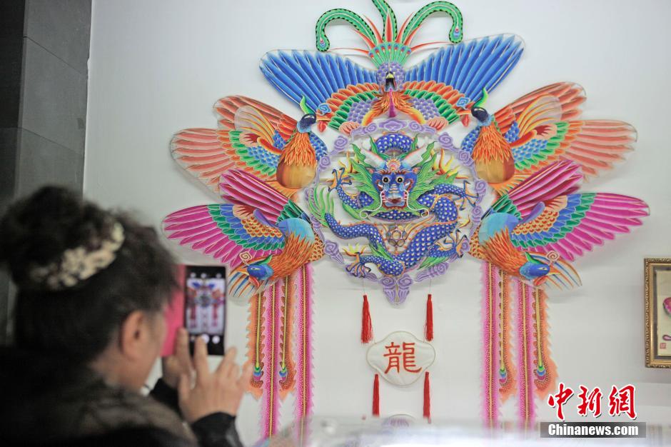 В Тяньцзине открылась выставка народного искусства