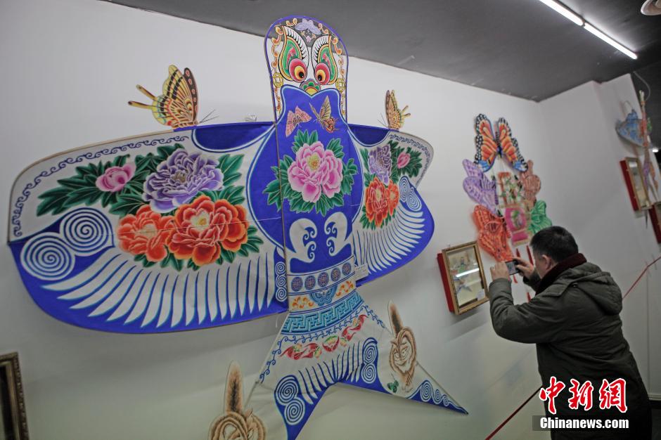 В Тяньцзине открылась выставка народного искусства