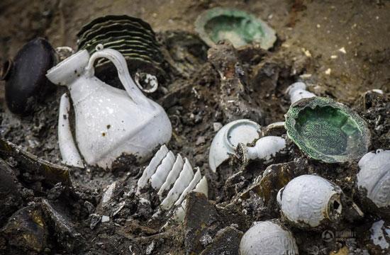 Более 60 тысяч предметов из фарфора с затонувшего древнего корабля «Наньхай-1» вновь увидели дневной свет