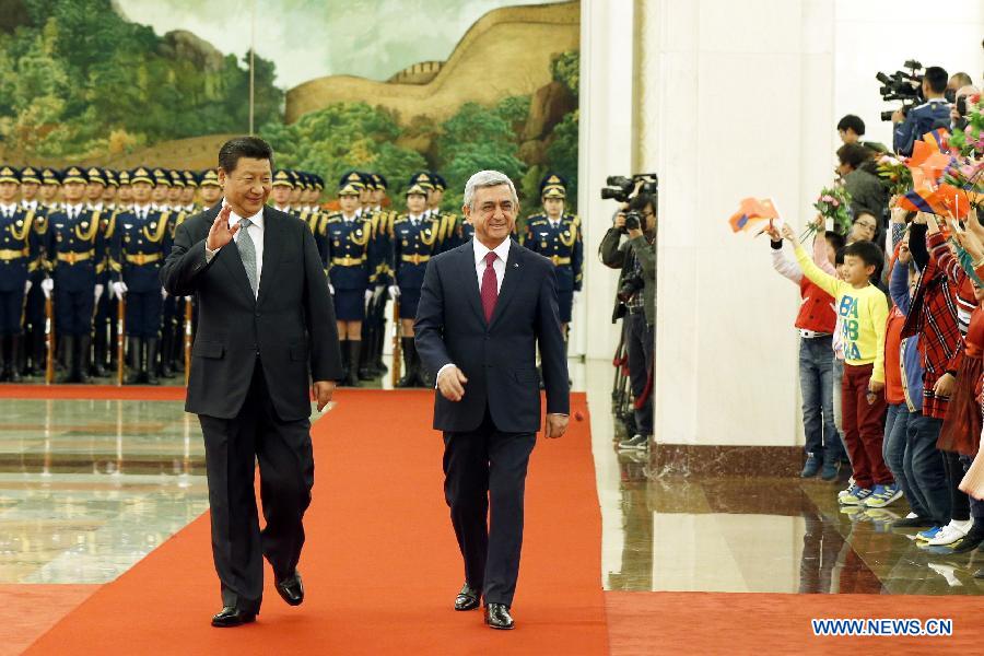  Си Цзиньпин провел переговоры с президентом Армении С. Саргсяном