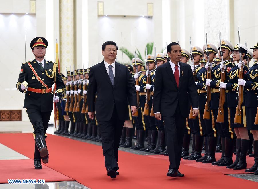 Си Цзиньпин провел переговоры с президентом Индонезии
