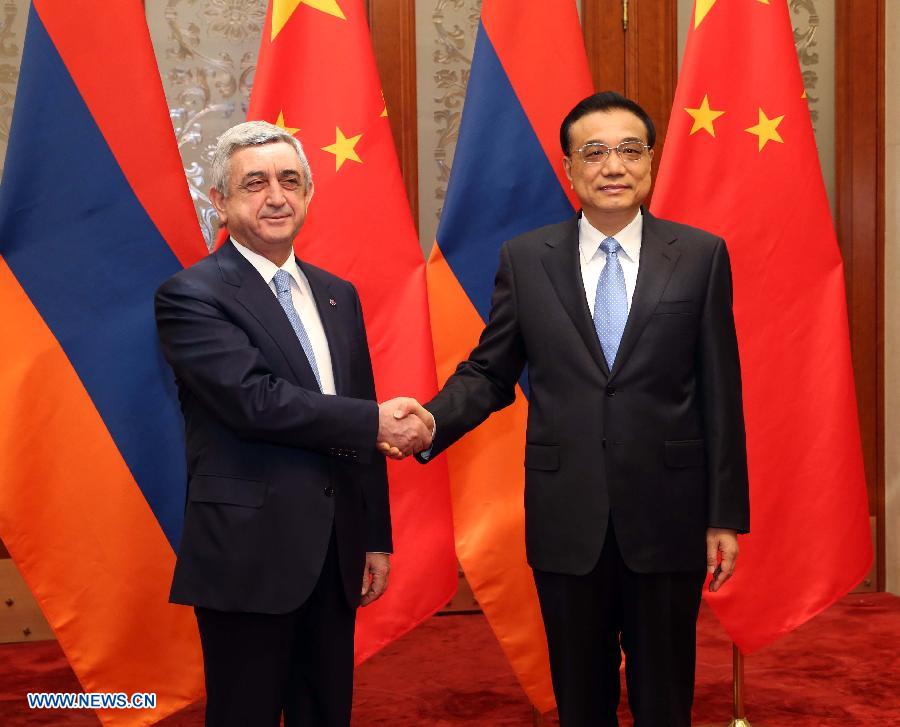 Ли Кэцян встретился с президентом Армении