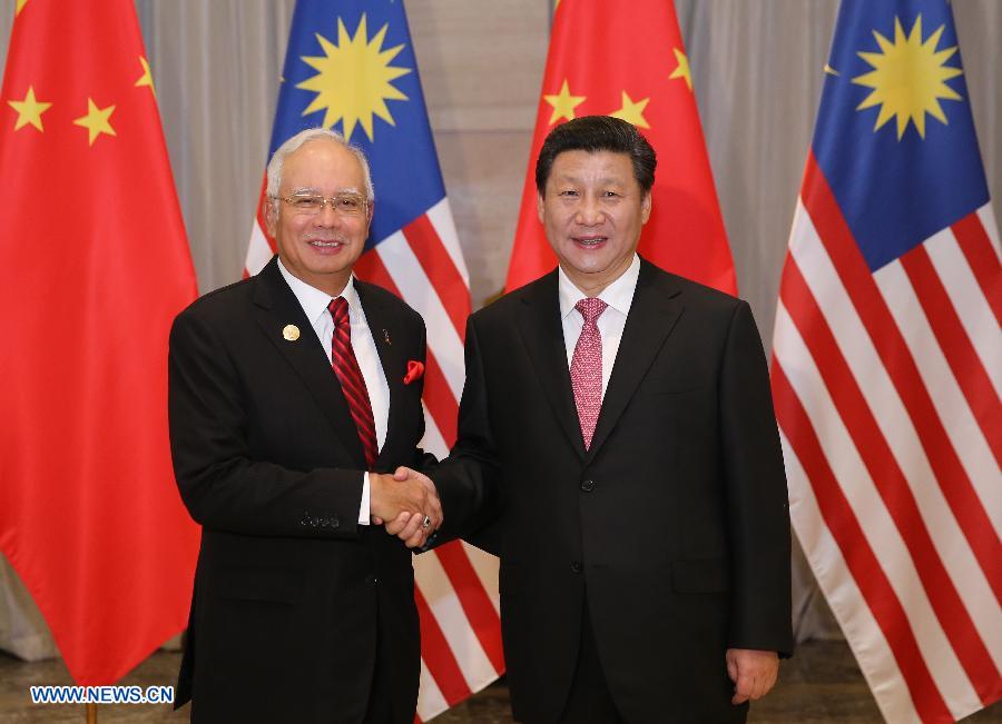 Председатель КНР Си Цзиньпин встретился с премьер-министром Малайзии Н. Разаком
