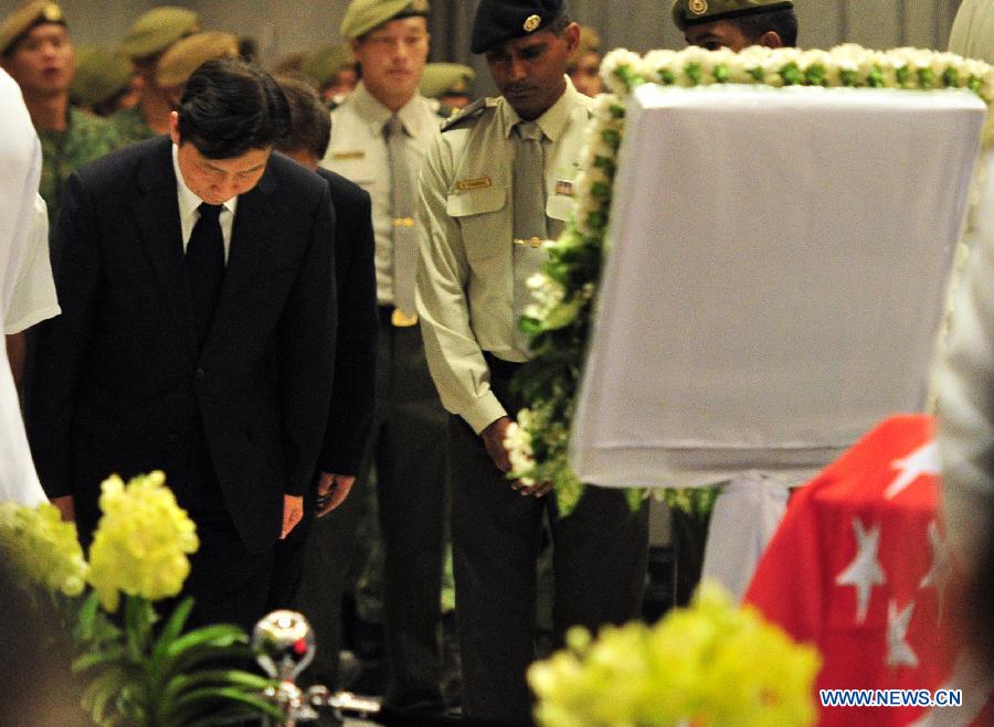 Заместитель председателя КНР Ли Юаньчао присутствовал на похоронах бывшего премьер- министра Сингапура Ли Куан Ю