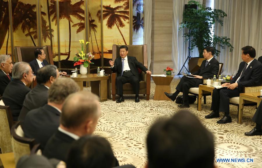 Си Цзиньпин провел встречу с членами правления БАФ