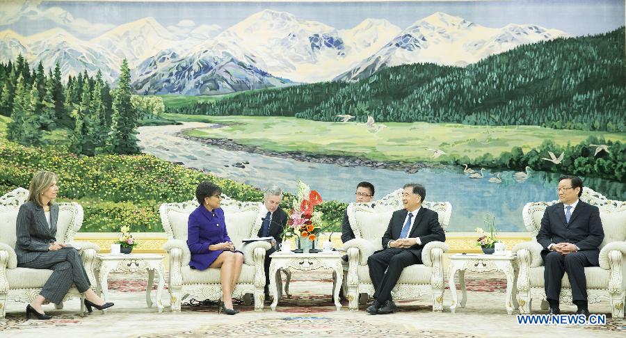 Ван Ян встретился с торговой делегацией президента США