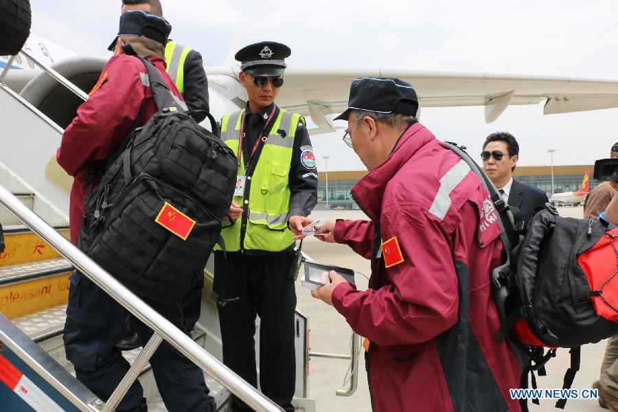 Второй медицинский отряд КНР отбыл в Непал для оказания помощи в ликвидации последствий землетрясения