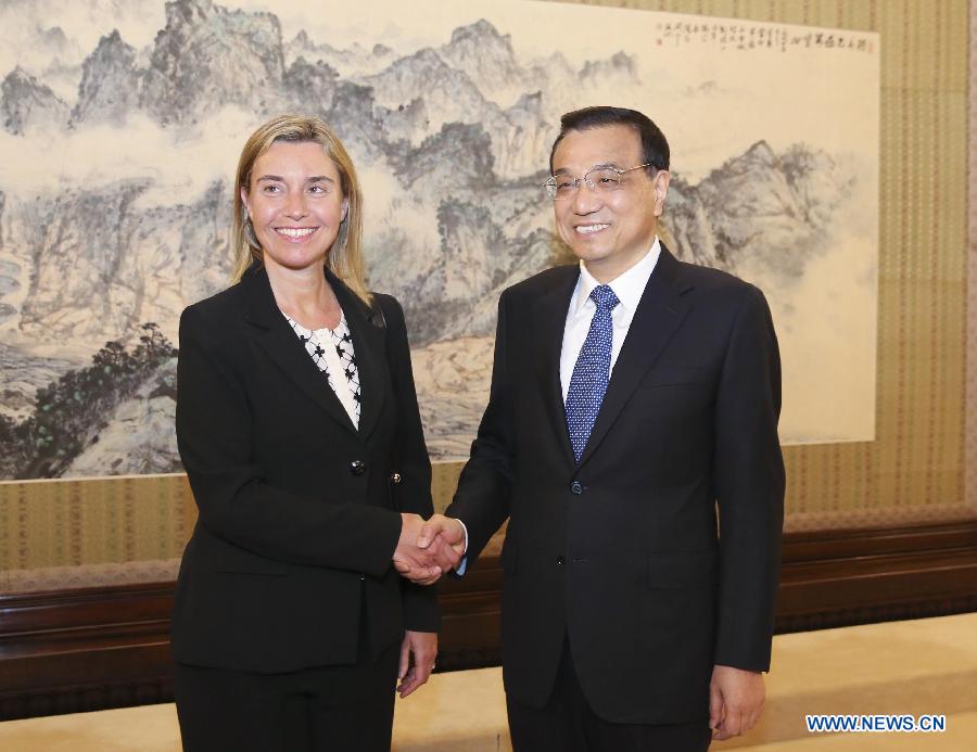 Ли Кэцян встретился с верховным представителем ЕС по внешней политике и безопасности